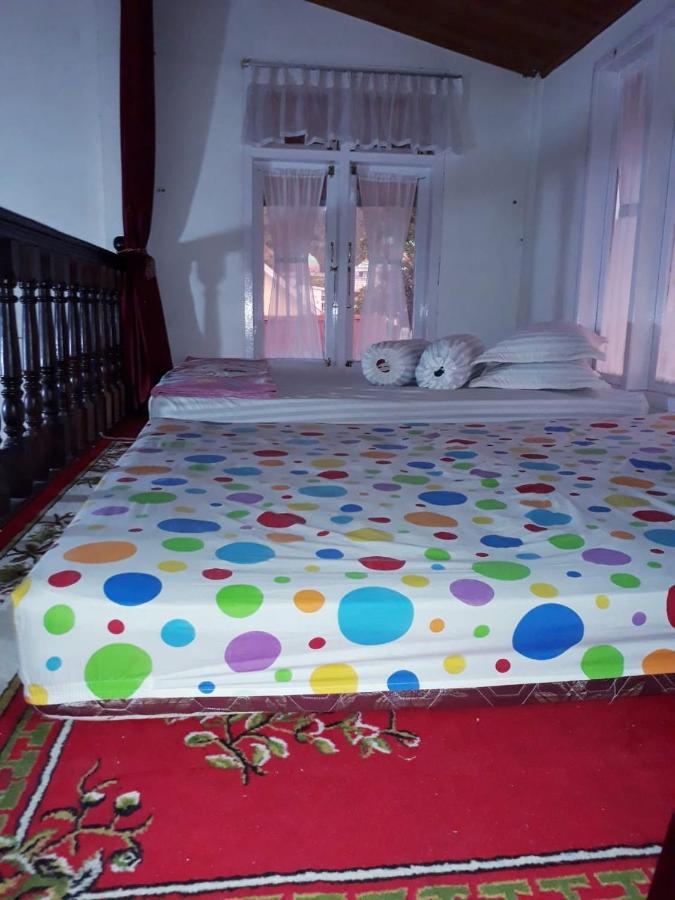 Bumimi Homestay Painan Exterior photo